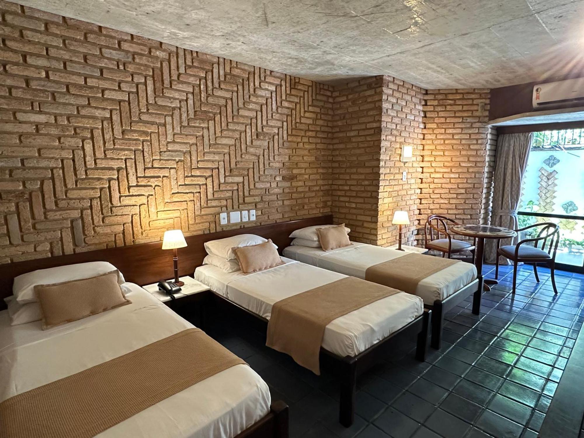 Hotel Catharina Paraguacu 3*